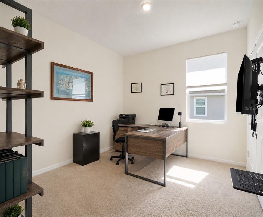 For Sale: $395,000 (4 beds, 2 baths, 2048 Square Feet)
