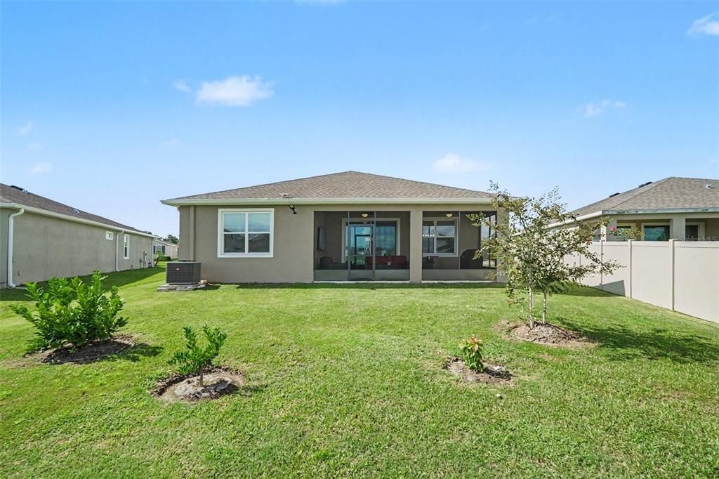For Sale: $395,000 (4 beds, 2 baths, 2048 Square Feet)