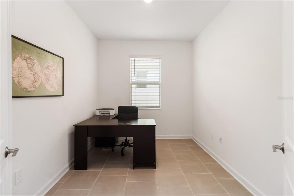 For Sale: $395,000 (4 beds, 3 baths, 2108 Square Feet)
