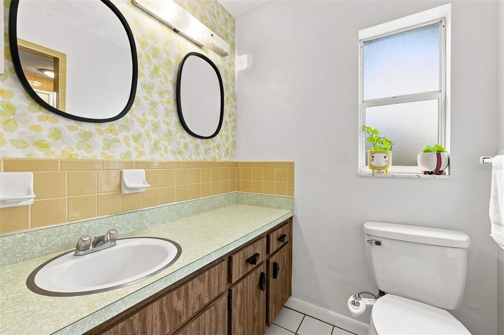 For Sale: $369,900 (3 beds, 2 baths, 1550 Square Feet)