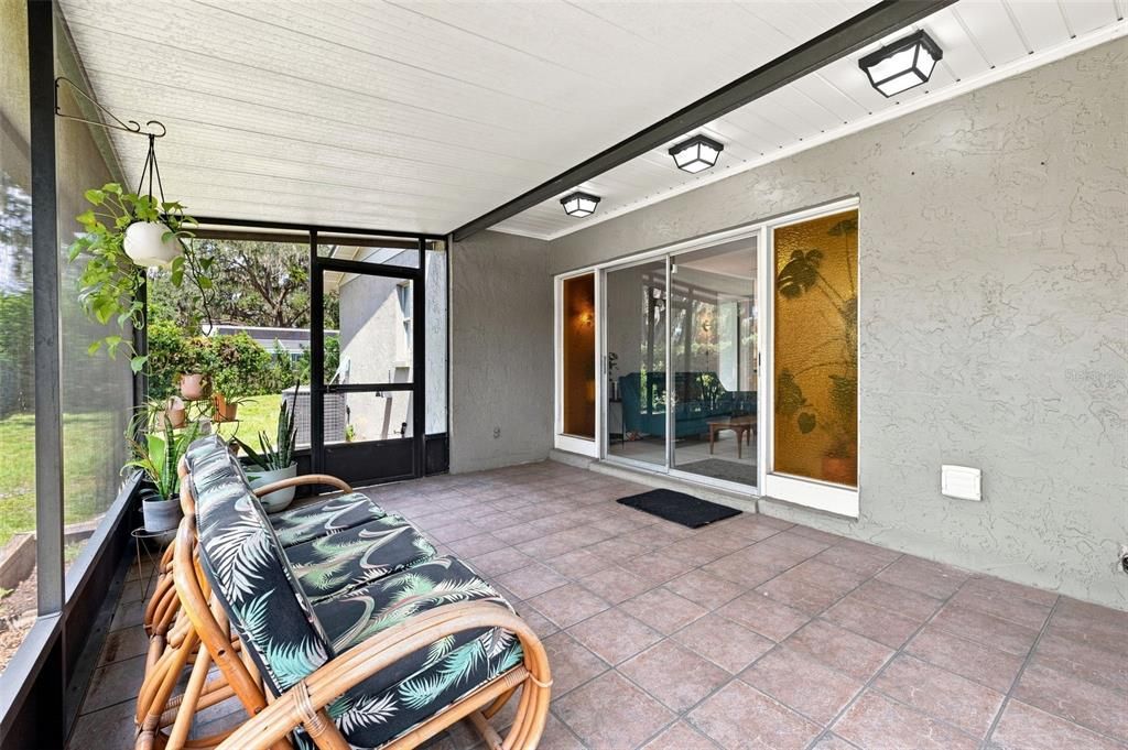For Sale: $369,900 (3 beds, 2 baths, 1550 Square Feet)