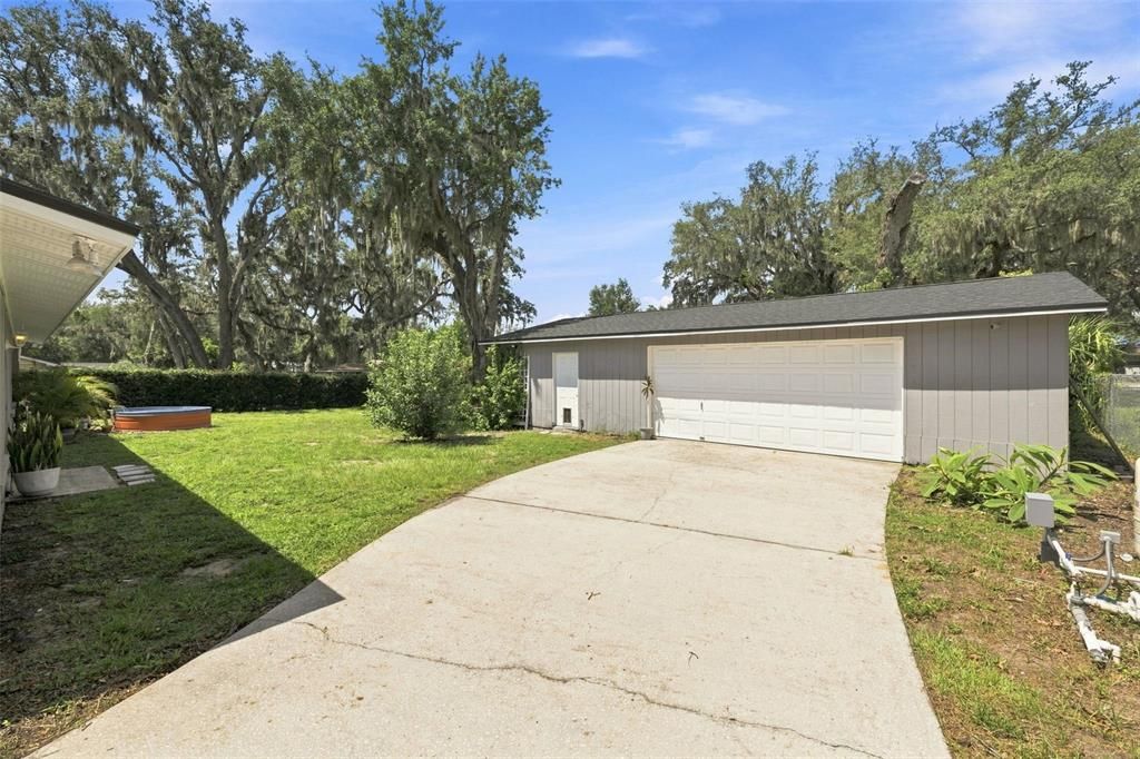 For Sale: $369,900 (3 beds, 2 baths, 1550 Square Feet)