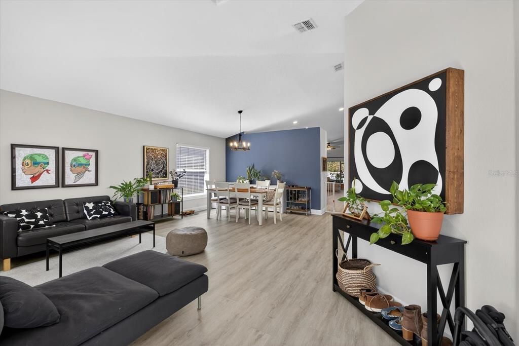 В аренду: $3,950 (3 спален, 2 ванн, 2074 Квадратных фут)
