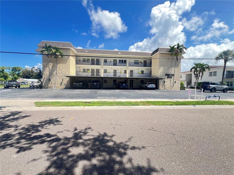 En Venta: $190,000 (2 camas, 2 baños, 1085 Pies cuadrados)