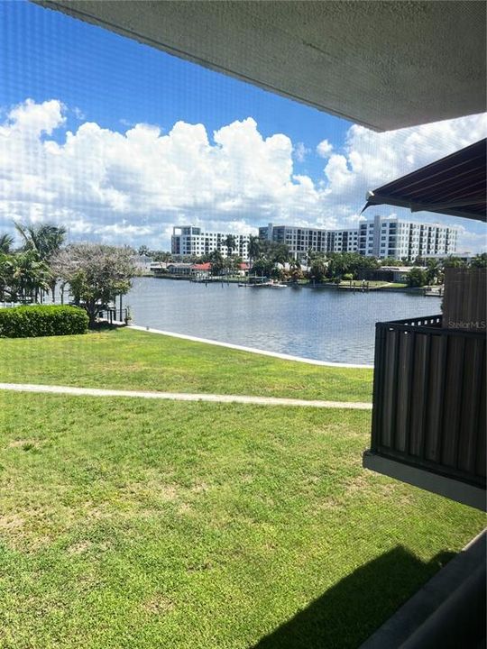 En Venta: $190,000 (2 camas, 2 baños, 1085 Pies cuadrados)
