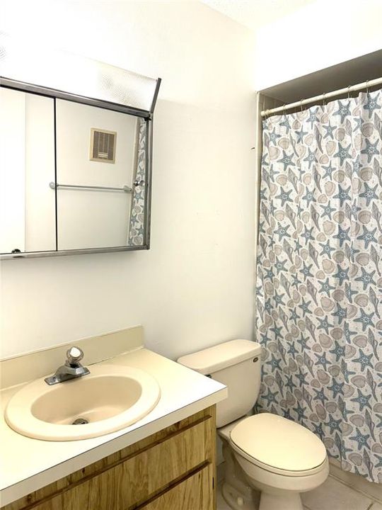 For Sale: $149,900 (2 beds, 2 baths, 1032 Square Feet)