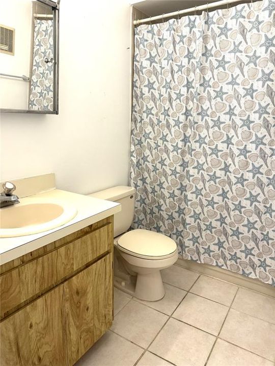 For Sale: $149,900 (2 beds, 2 baths, 1032 Square Feet)
