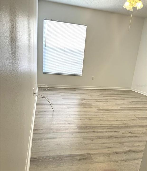 For Sale: $149,900 (2 beds, 2 baths, 1032 Square Feet)