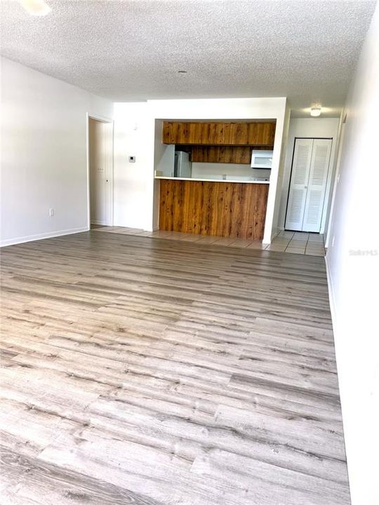 For Sale: $149,900 (2 beds, 2 baths, 1032 Square Feet)