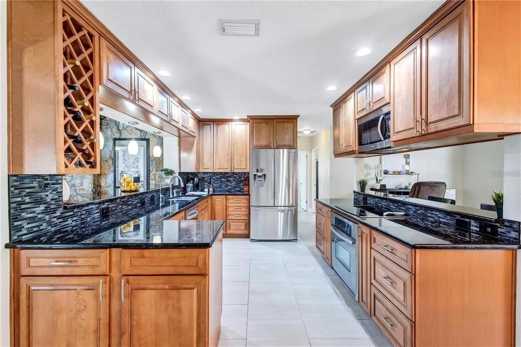 En Venta: $589,000 (4 camas, 3 baños, 2092 Pies cuadrados)