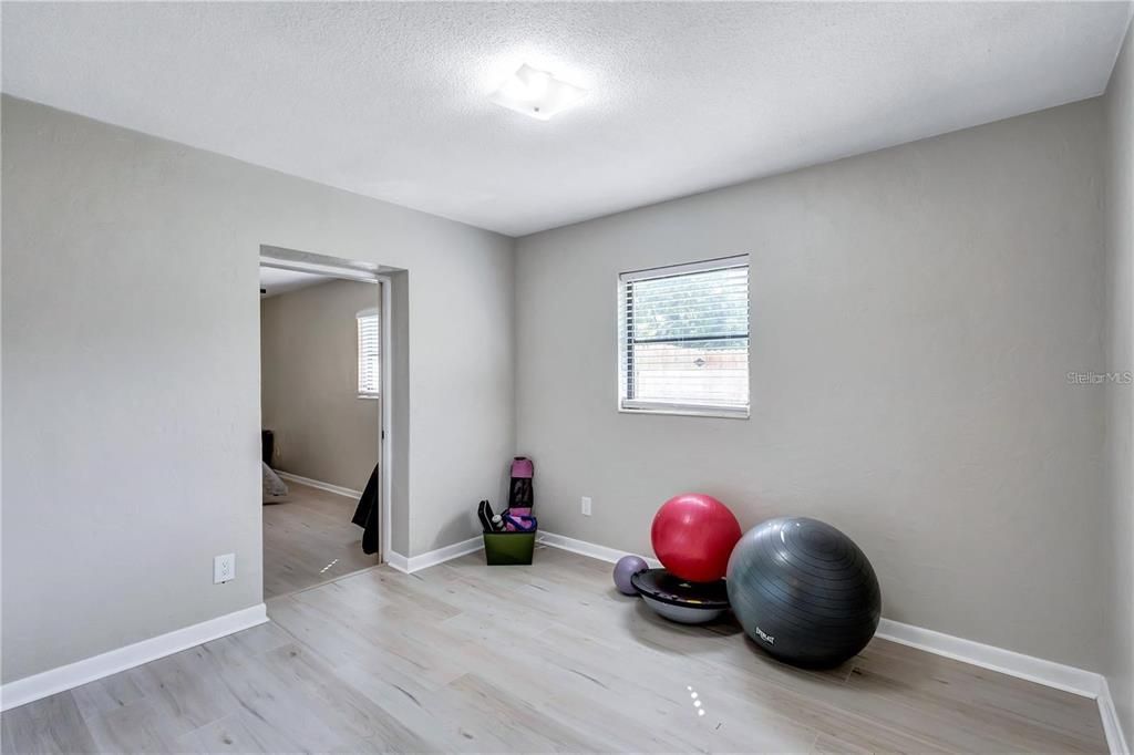 En Venta: $589,000 (4 camas, 3 baños, 2092 Pies cuadrados)