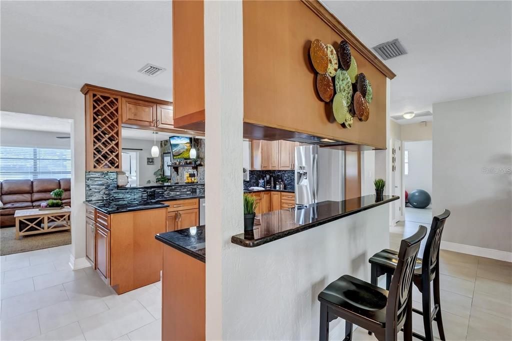 En Venta: $589,000 (4 camas, 3 baños, 2092 Pies cuadrados)