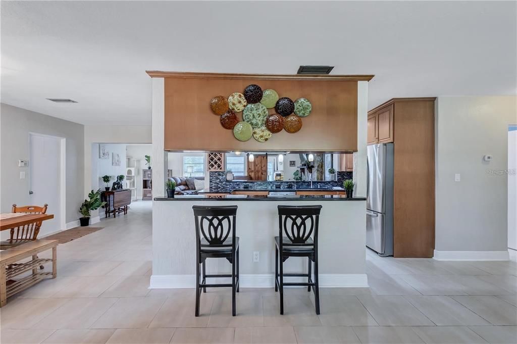 En Venta: $589,000 (4 camas, 3 baños, 2092 Pies cuadrados)