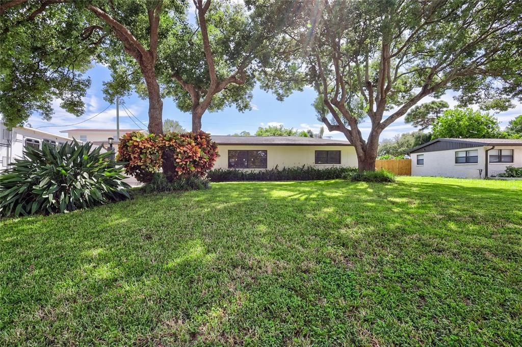 En Venta: $589,000 (4 camas, 3 baños, 2092 Pies cuadrados)