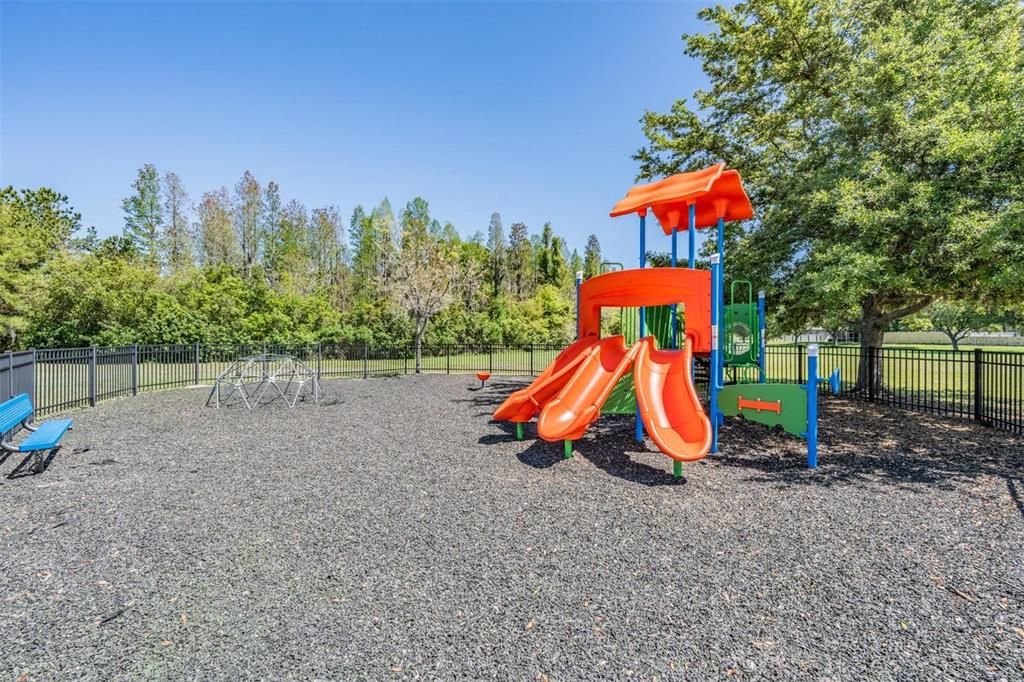 На продажу: $610,000 (3 спален, 2 ванн, 2142 Квадратных фут)