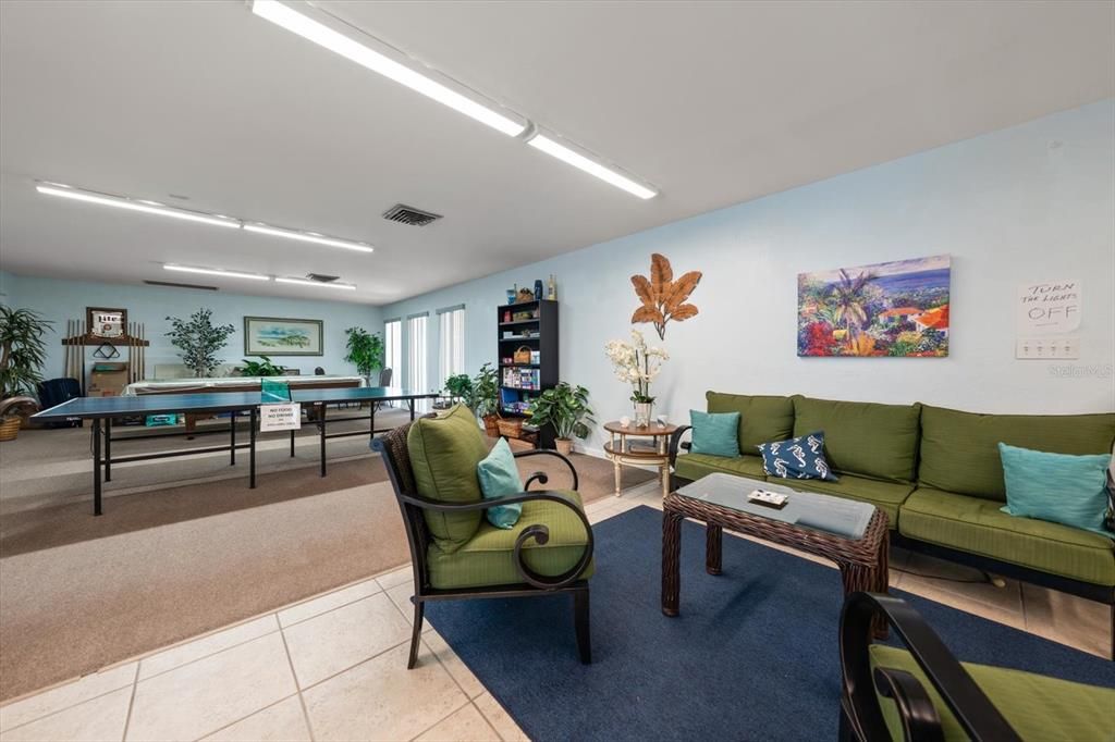 For Sale: $104,900 (1 beds, 1 baths, 680 Square Feet)