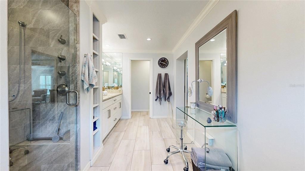 Active With Contract: $775,000 (5 beds, 2 baths, 3037 Square Feet)