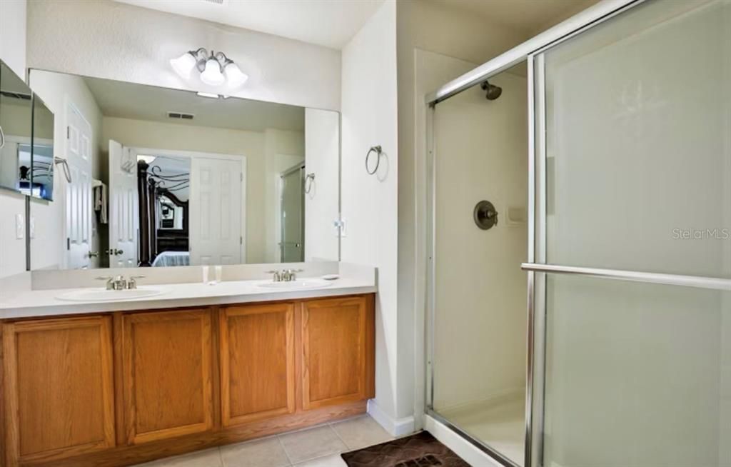 For Rent: $2,000 (4 beds, 3 baths, 1866 Square Feet)