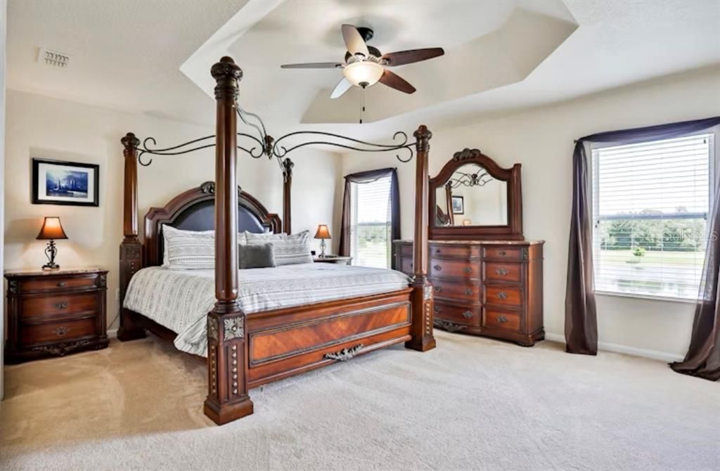 For Rent: $2,000 (4 beds, 3 baths, 1866 Square Feet)