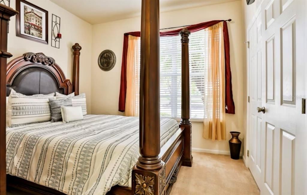 For Rent: $2,000 (4 beds, 3 baths, 1866 Square Feet)