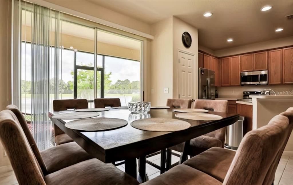 For Rent: $2,000 (4 beds, 3 baths, 1866 Square Feet)
