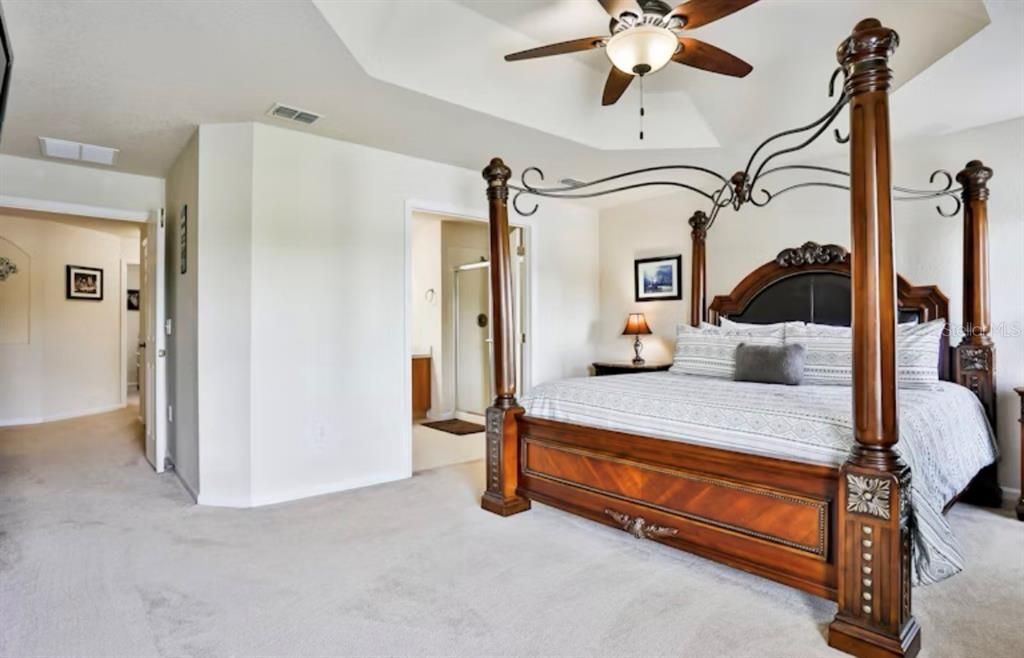 For Rent: $2,000 (4 beds, 3 baths, 1866 Square Feet)