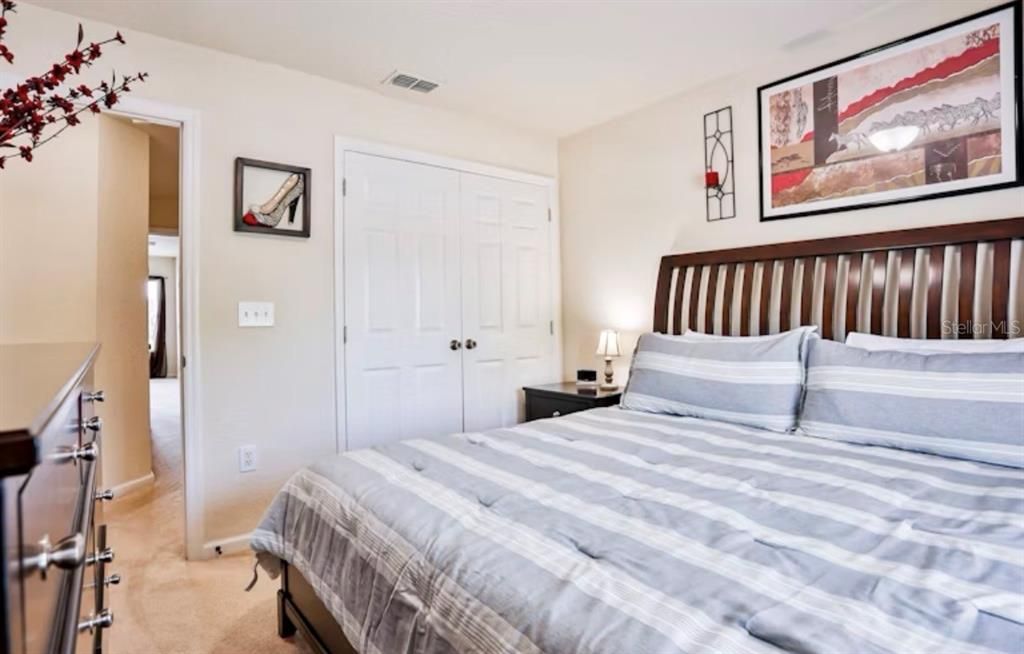 For Rent: $2,000 (4 beds, 3 baths, 1866 Square Feet)