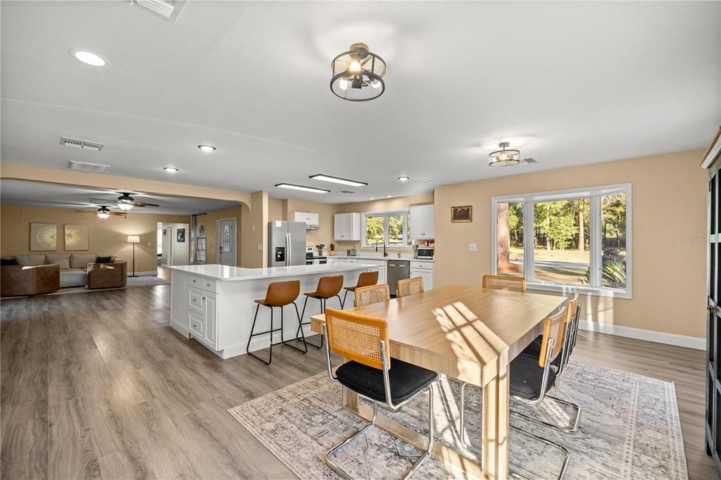 For Rent: $3,000 (4 beds, 2 baths, 2784 Square Feet)