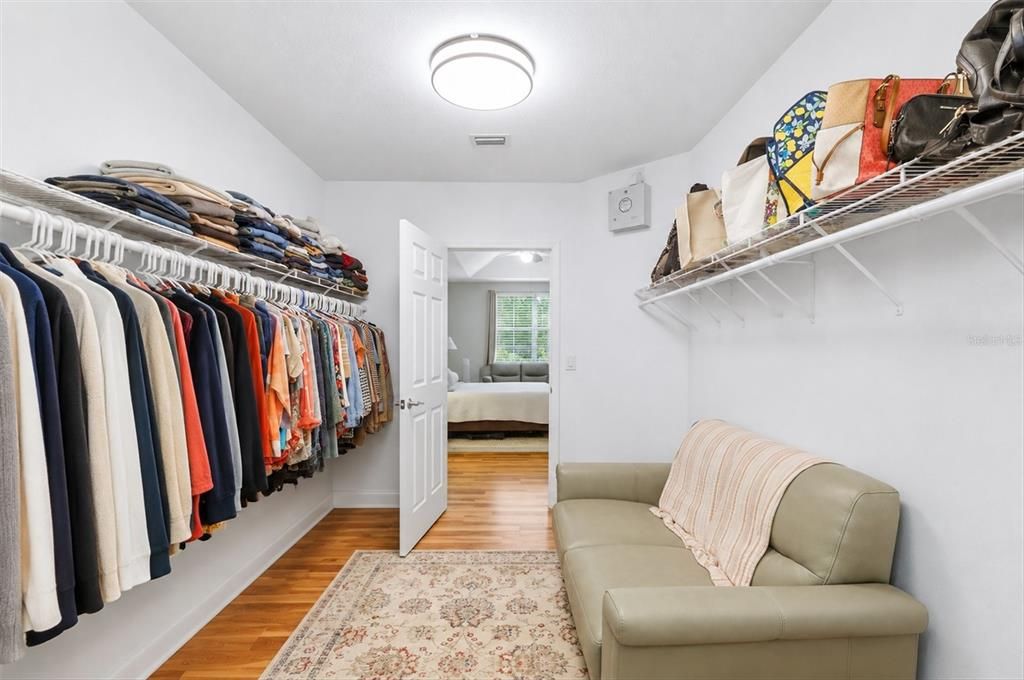 For Sale: $399,900 (3 beds, 2 baths, 2149 Square Feet)