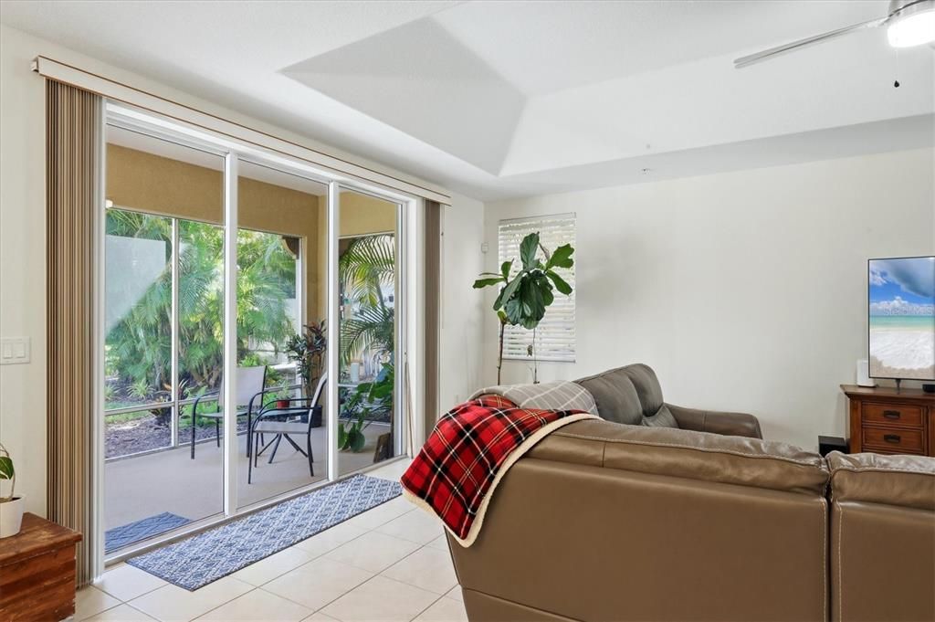For Sale: $399,900 (3 beds, 2 baths, 2149 Square Feet)