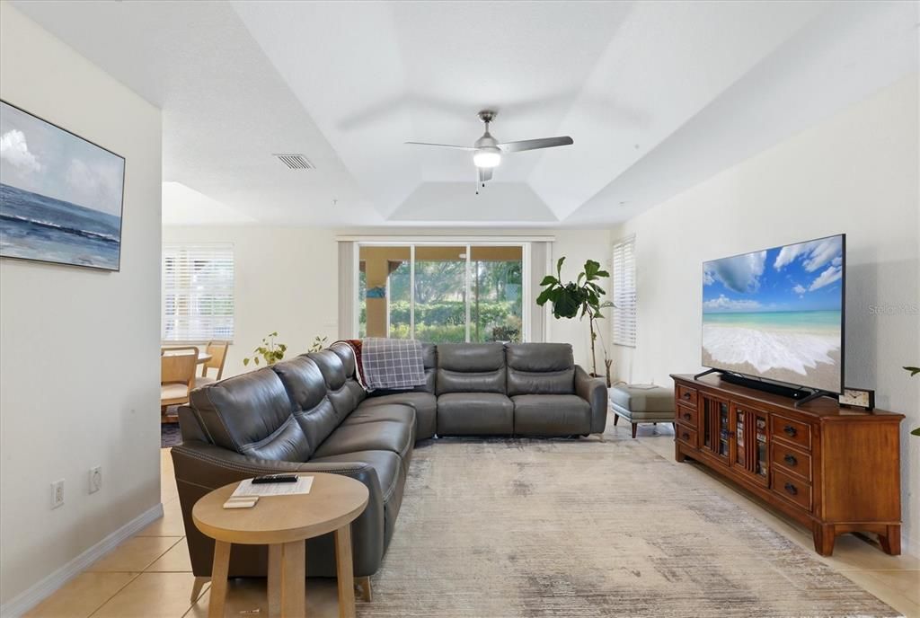 For Sale: $399,900 (3 beds, 2 baths, 2149 Square Feet)