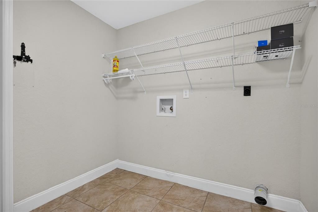 For Sale: $299,900 (3 beds, 2 baths, 1996 Square Feet)