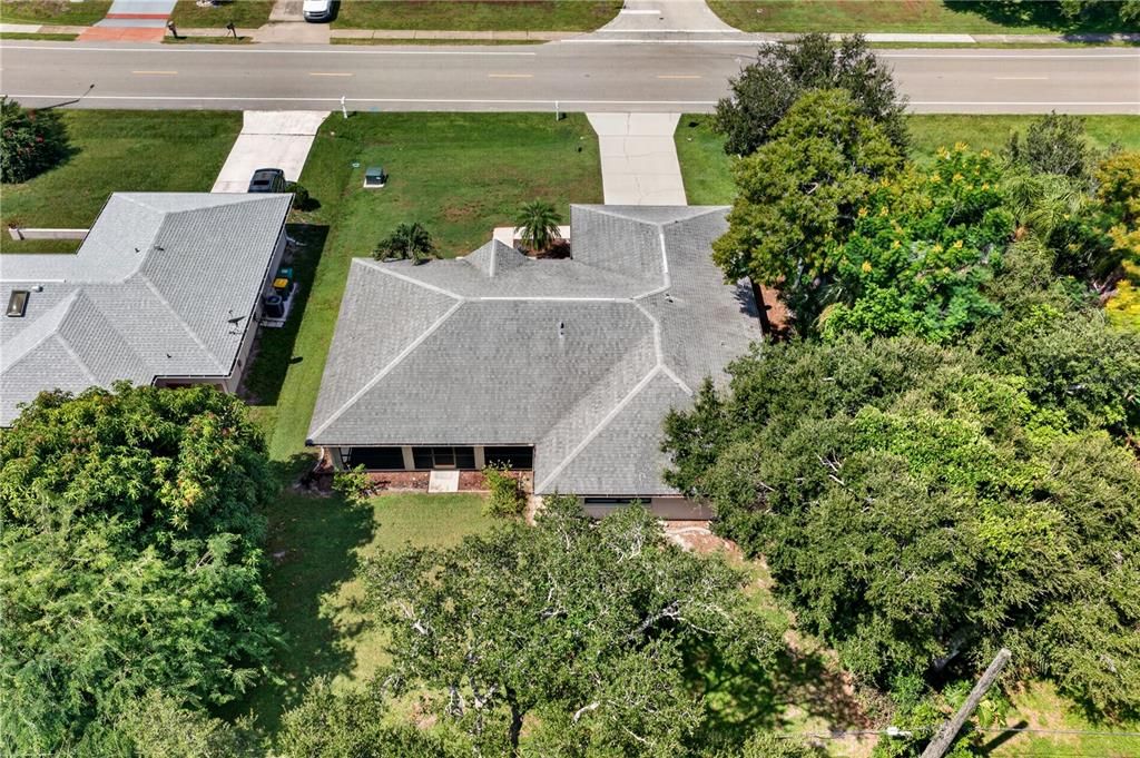 For Sale: $299,900 (3 beds, 2 baths, 1996 Square Feet)