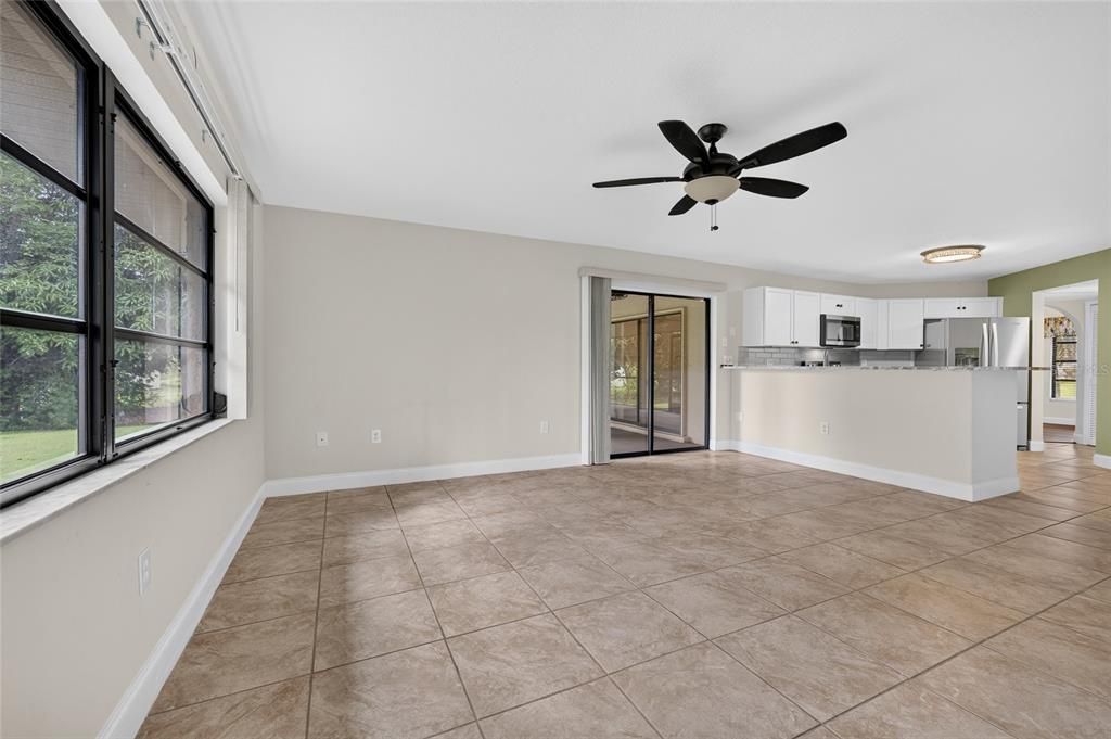 For Sale: $299,900 (3 beds, 2 baths, 1996 Square Feet)
