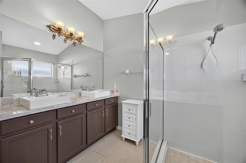 For Sale: $350,000 (3 beds, 2 baths, 1851 Square Feet)