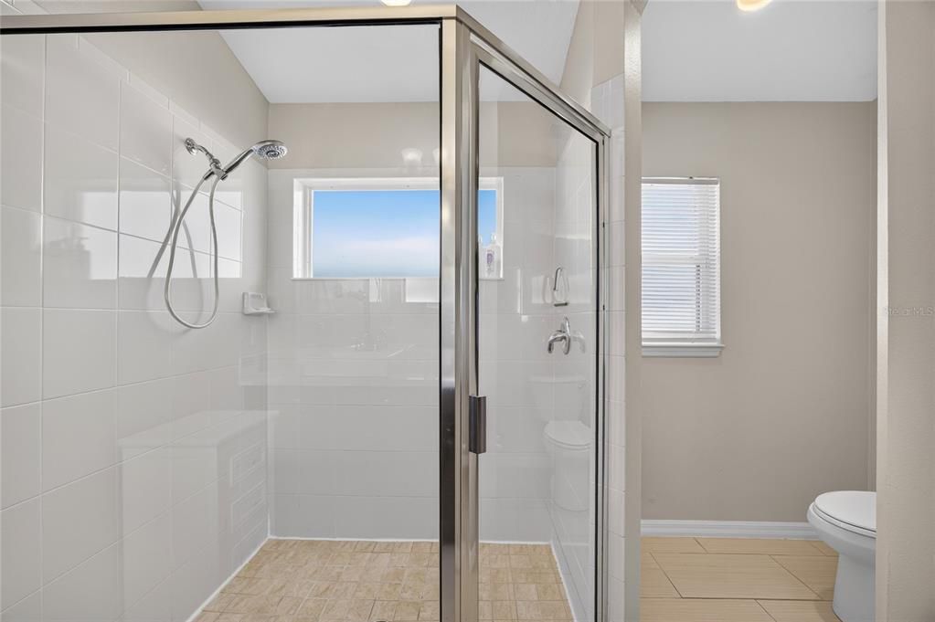 For Sale: $350,000 (3 beds, 2 baths, 1851 Square Feet)