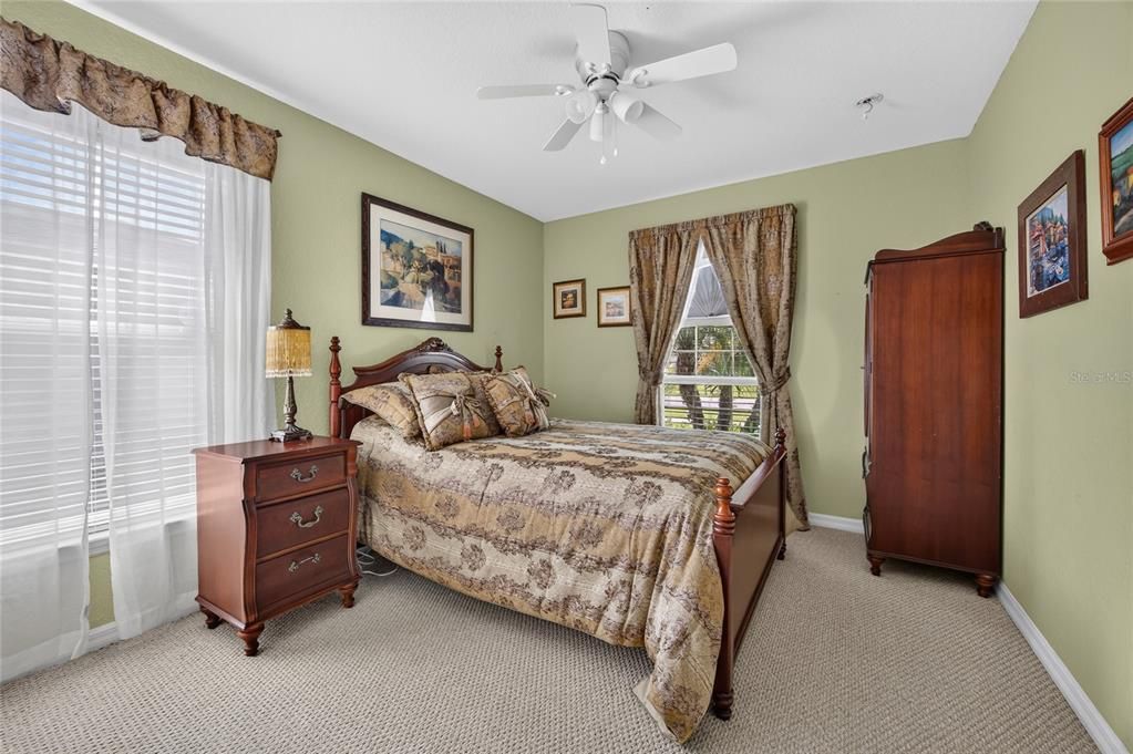 For Sale: $350,000 (3 beds, 2 baths, 1851 Square Feet)