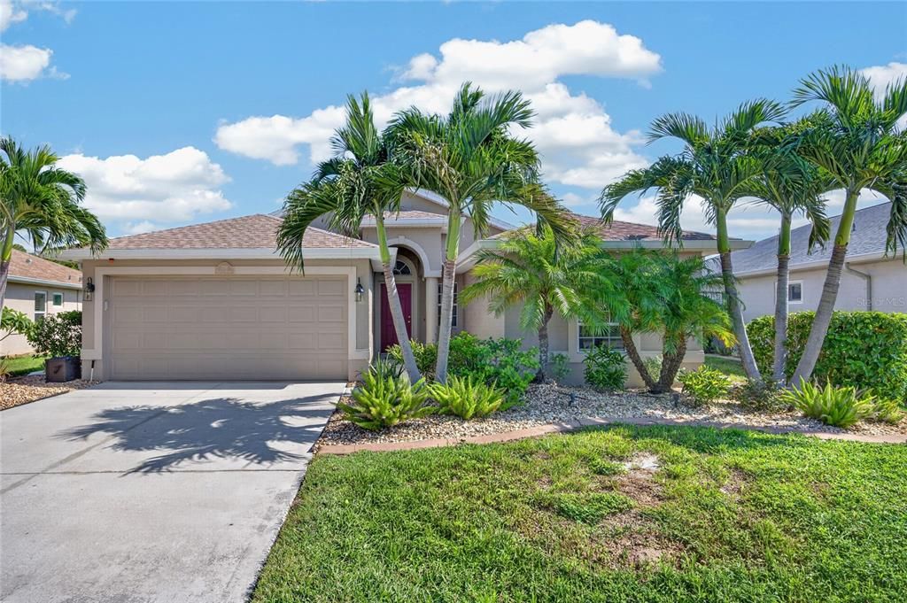For Sale: $350,000 (3 beds, 2 baths, 1851 Square Feet)