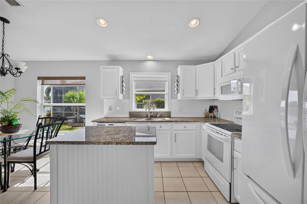For Sale: $350,000 (3 beds, 2 baths, 1851 Square Feet)