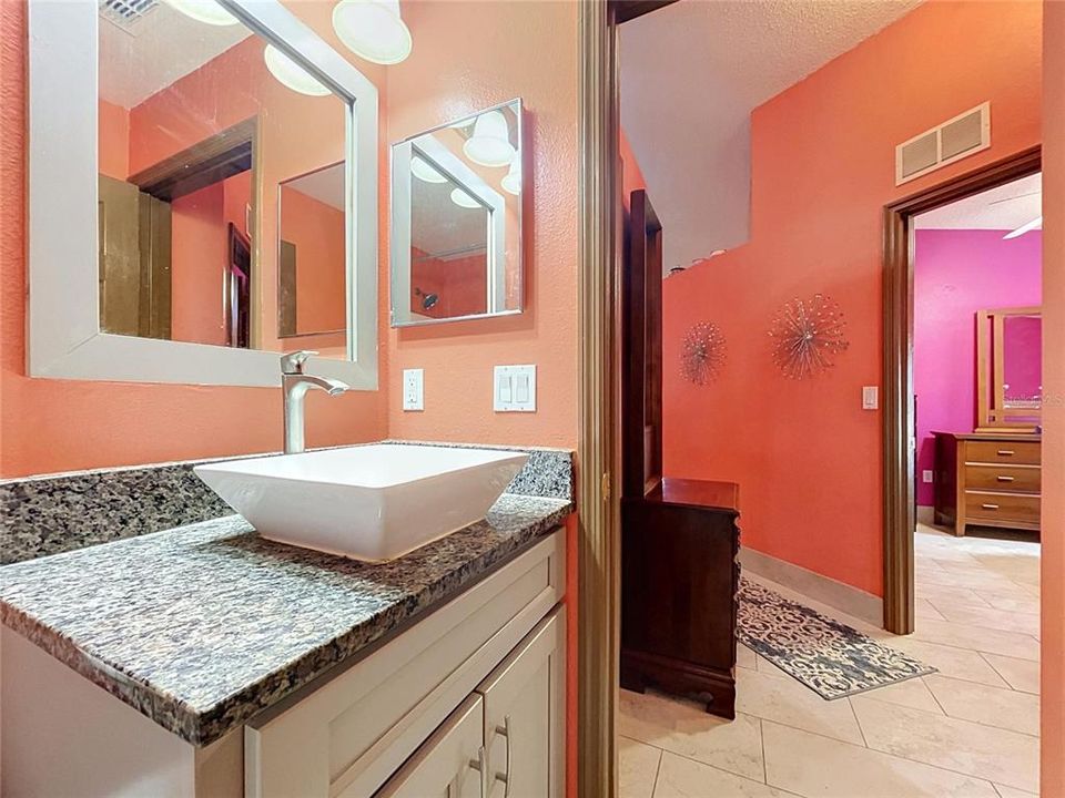 En Venta: $325,000 (3 camas, 2 baños, 1600 Pies cuadrados)