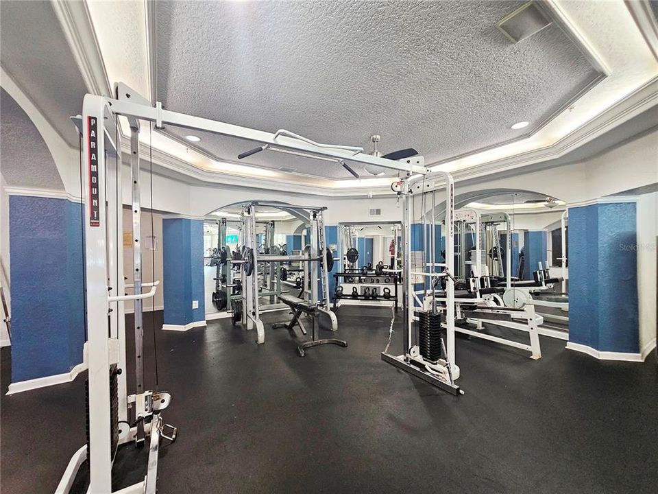 For Rent: $1,390 (1 beds, 1 baths, 842 Square Feet)