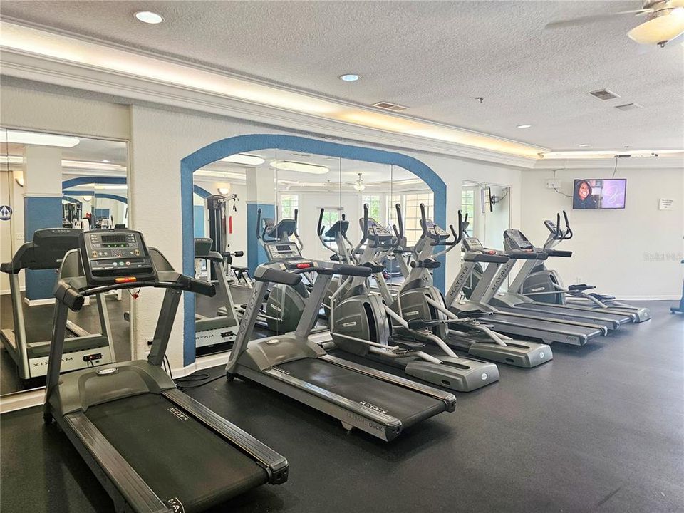 For Rent: $1,390 (1 beds, 1 baths, 842 Square Feet)