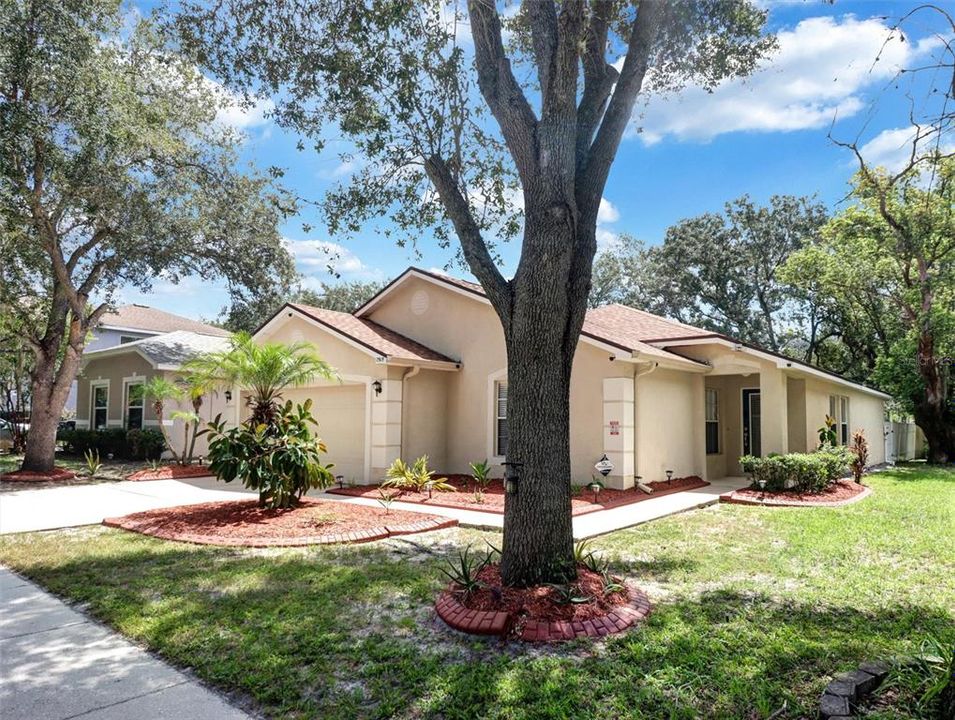 For Sale: $489,900 (3 beds, 2 baths, 1860 Square Feet)