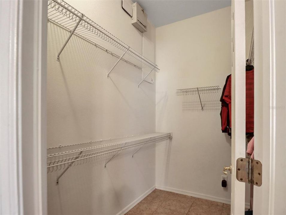 For Sale: $489,900 (3 beds, 2 baths, 1860 Square Feet)