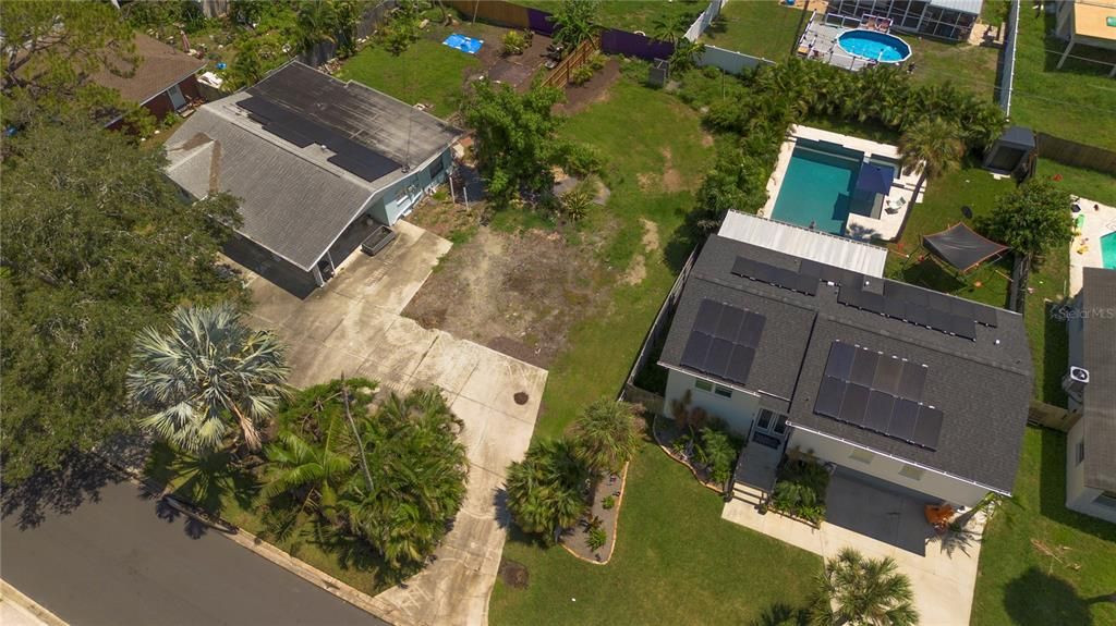 待售: $280,000 (0.14 acres)