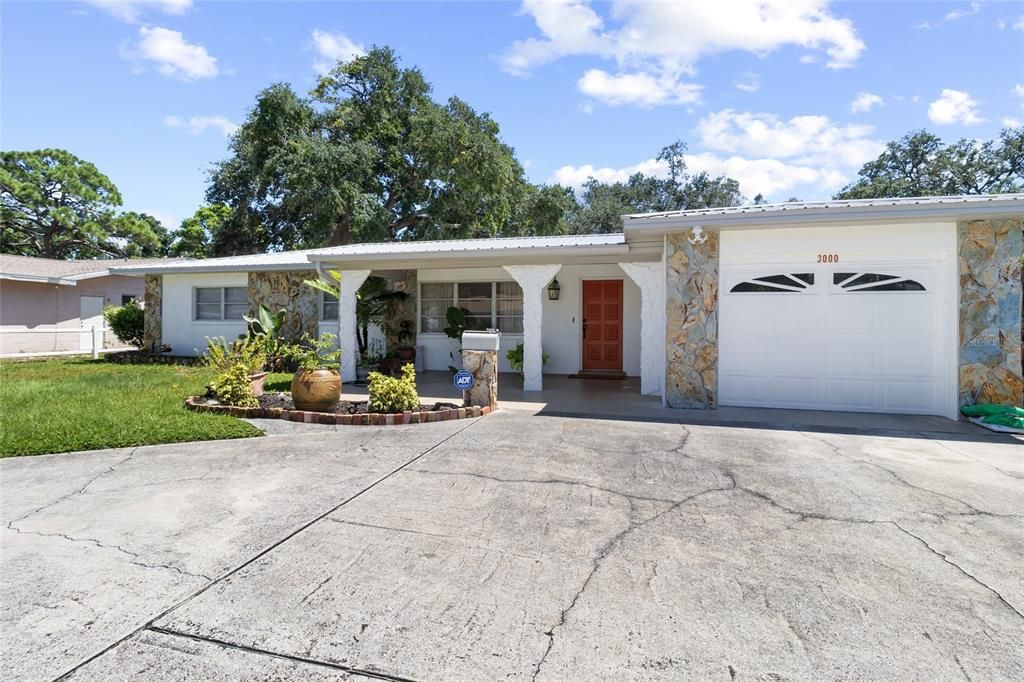 En Venta: $749,000 (3 camas, 2 baños, 2190 Pies cuadrados)