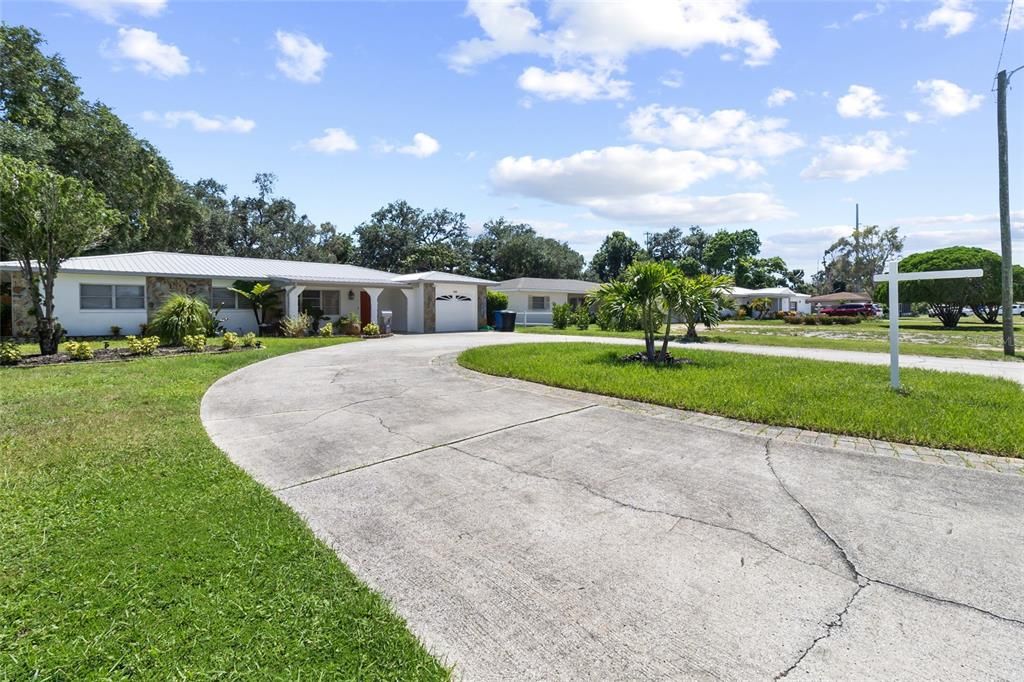 En Venta: $749,000 (3 camas, 2 baños, 2190 Pies cuadrados)
