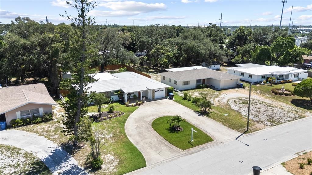 En Venta: $749,000 (3 camas, 2 baños, 2190 Pies cuadrados)
