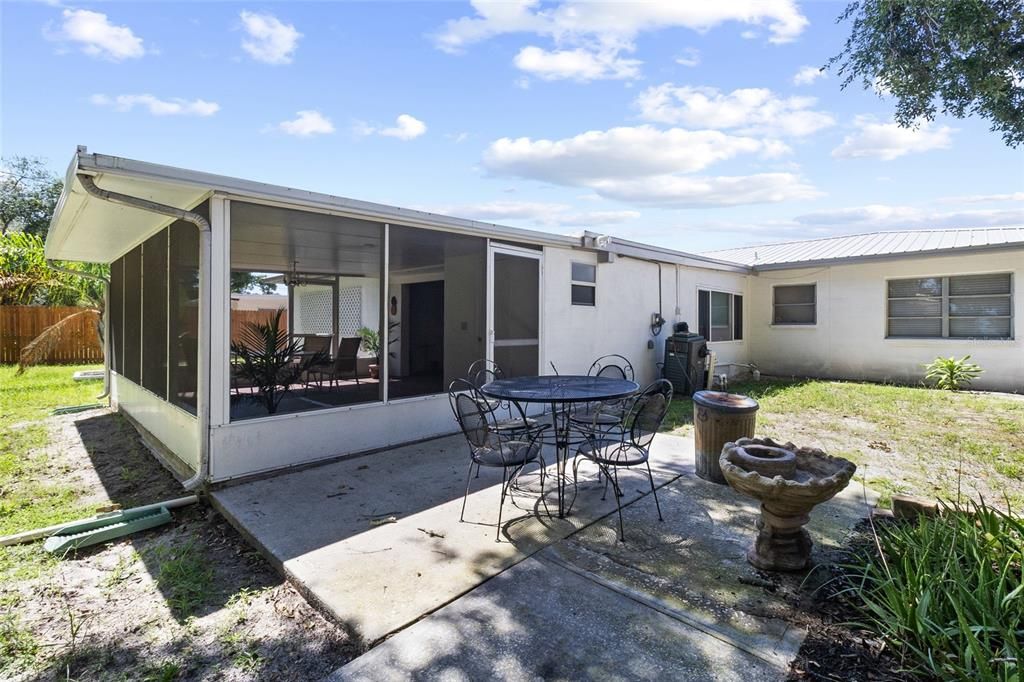 En Venta: $749,000 (3 camas, 2 baños, 2190 Pies cuadrados)