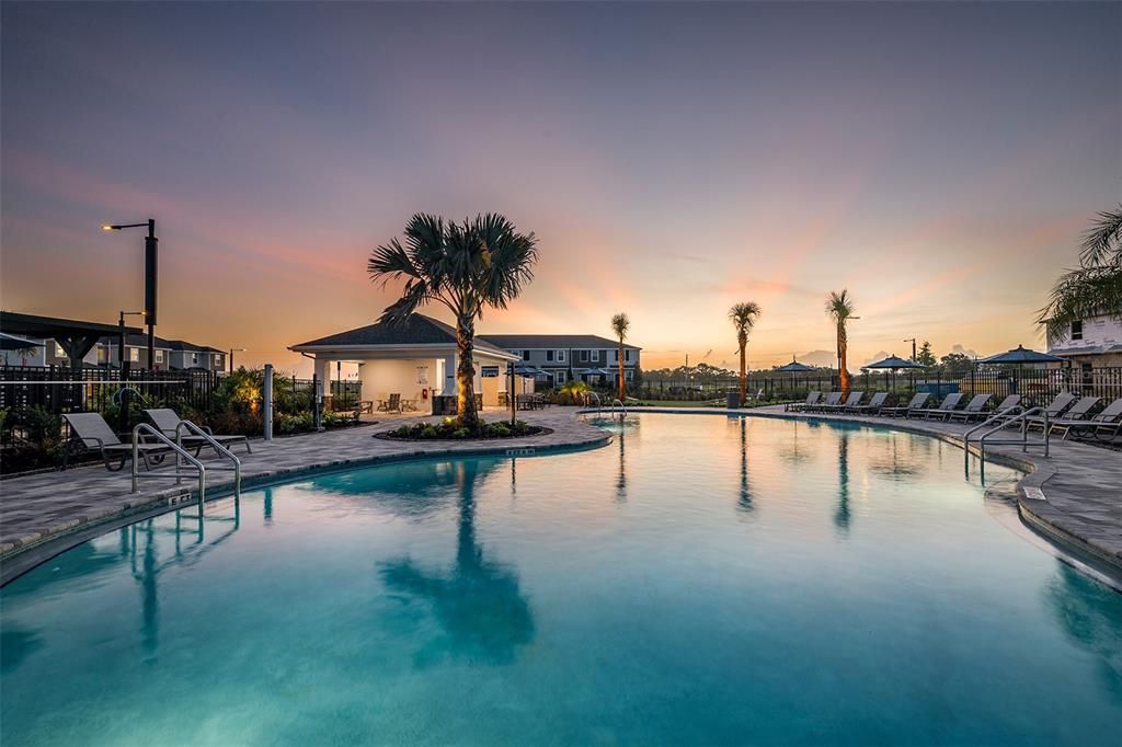 For Sale: $205,000 (2 beds, 2 baths, 1087 Square Feet)